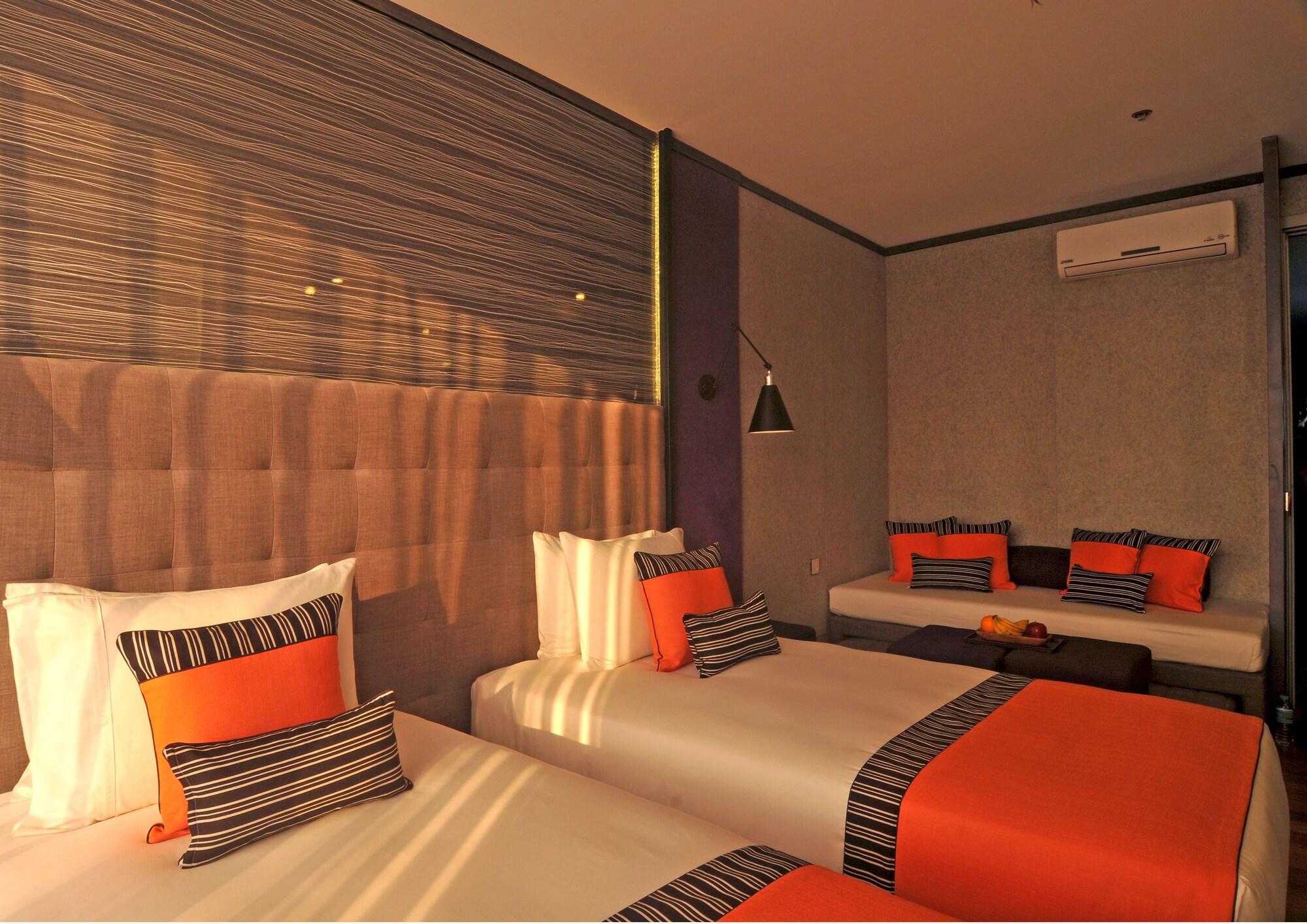 Hive Hotel Quezon City Bagian luar foto
