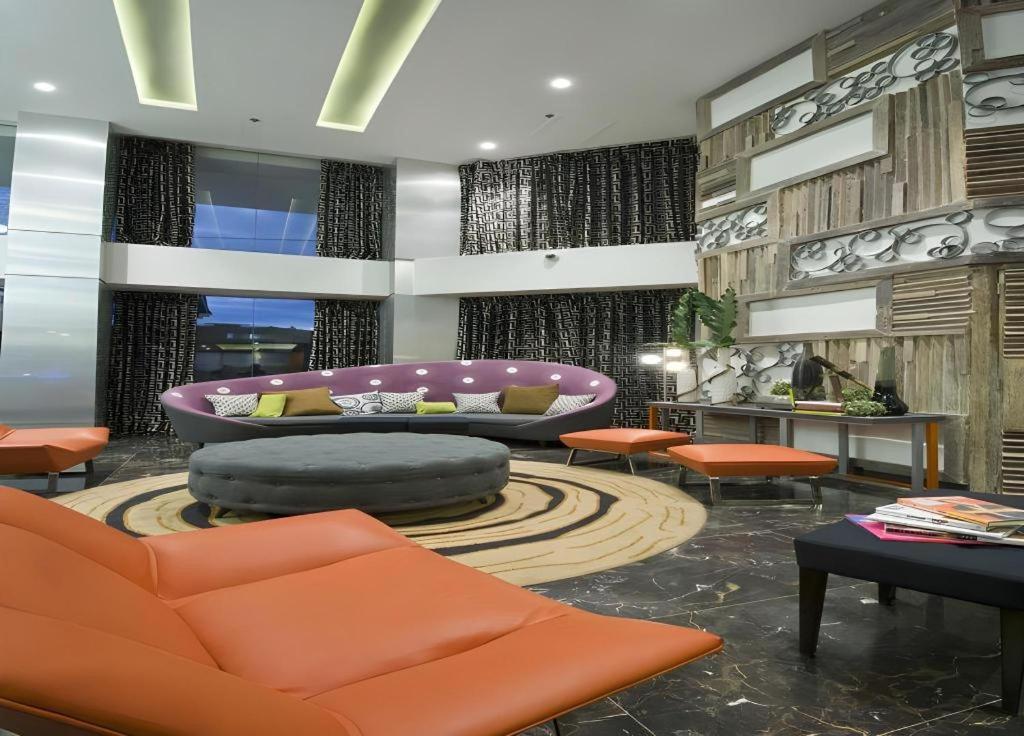 Hive Hotel Quezon City Bagian luar foto
