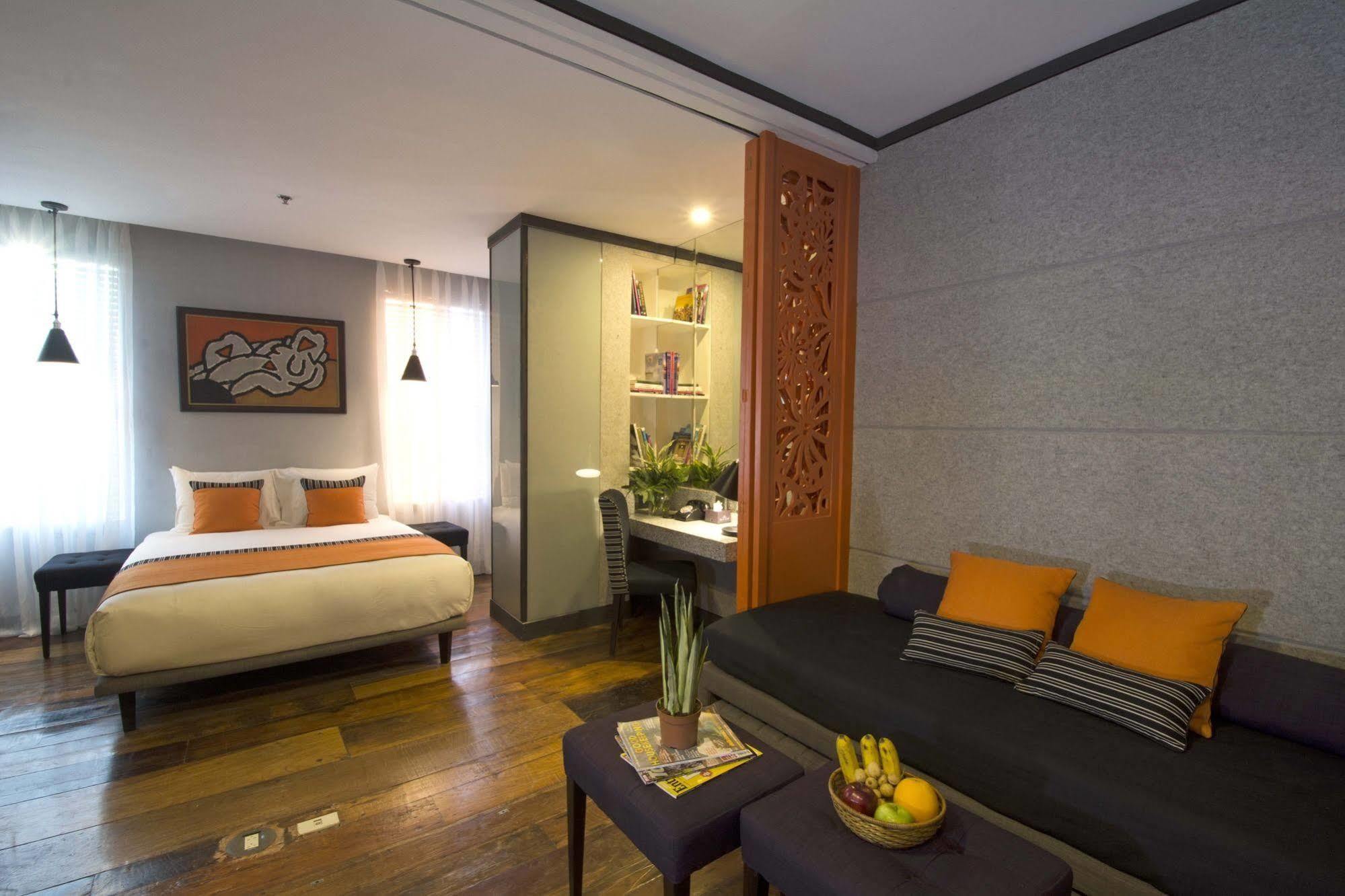 Hive Hotel Quezon City Bagian luar foto